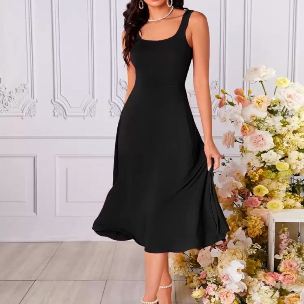 Elegant Black Sleeveless Dress